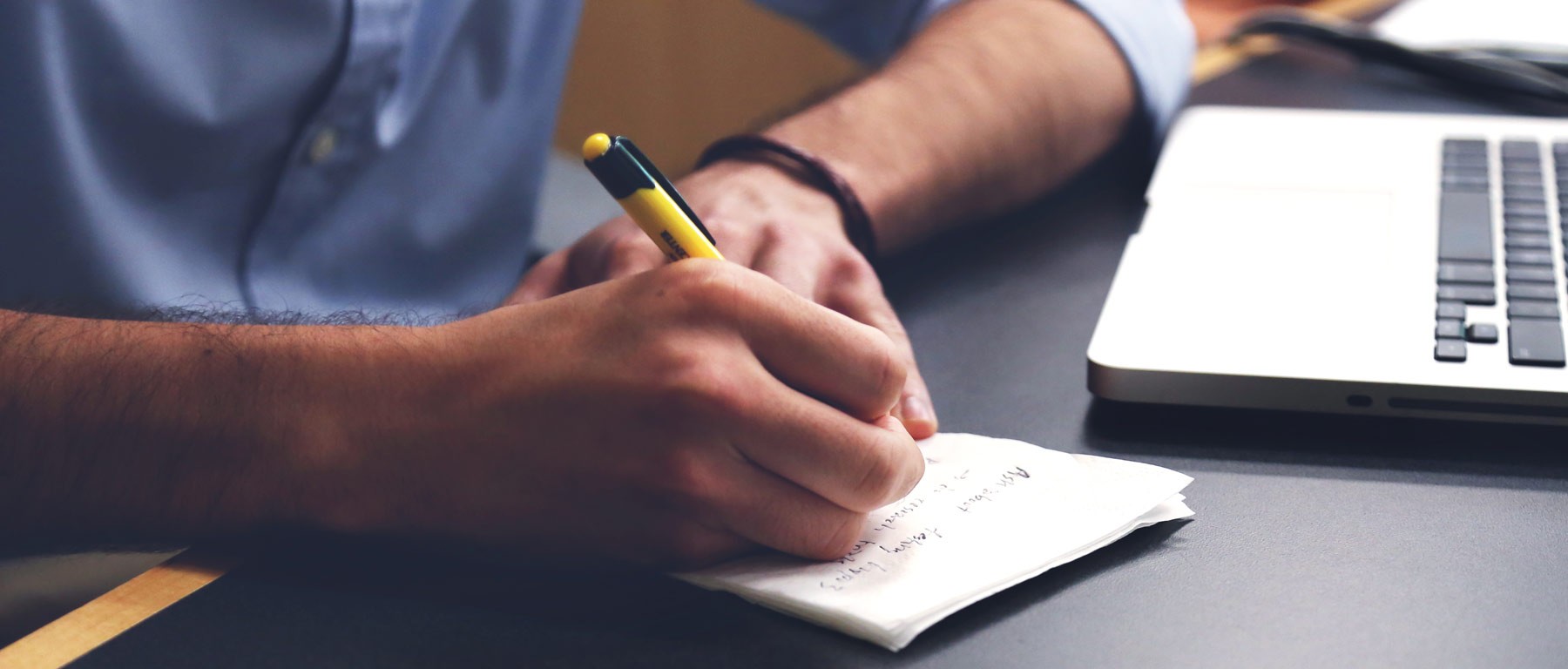 Person, Schreiben, Stift